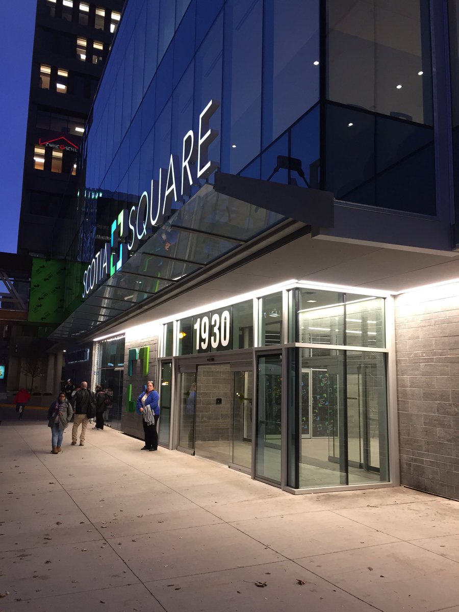 tjhfx's tweet photo. New @scotiasquare Barrington St. extension coming along. Nice and bright. Can’t wait for new shops to spill out and bring life and warmth to the street. @DowntownHalifax @hfxplanning https://t.co/pwbVQAZEjP