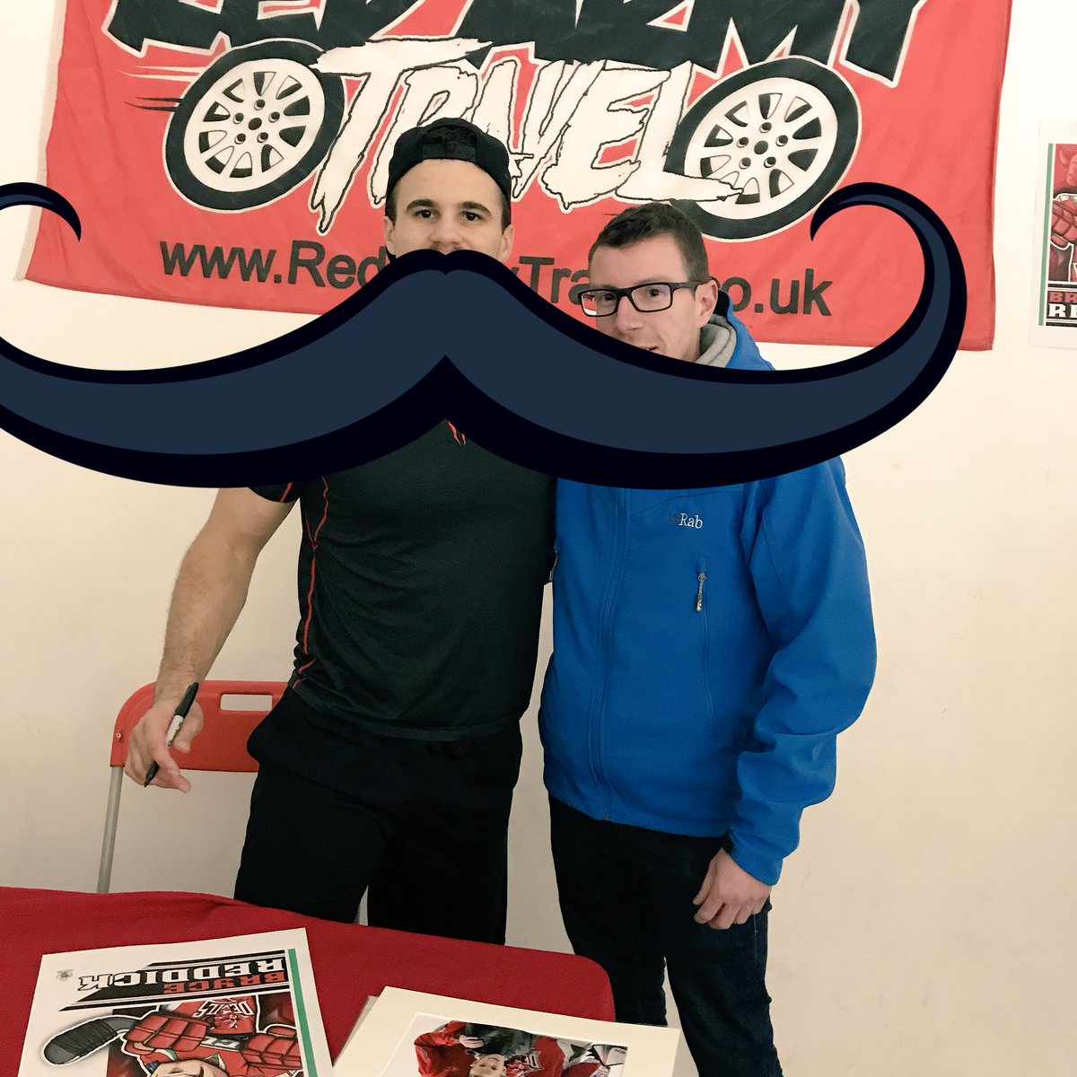 Marksea19's tweet photo. Nice to see Bryce @cardiffdevils after the game signing @studio14_art Nice to meet you and let’s have a 4pt weekend please #LetsGoDevils #Thattash #Movember https://t.co/YsTYrksh7S