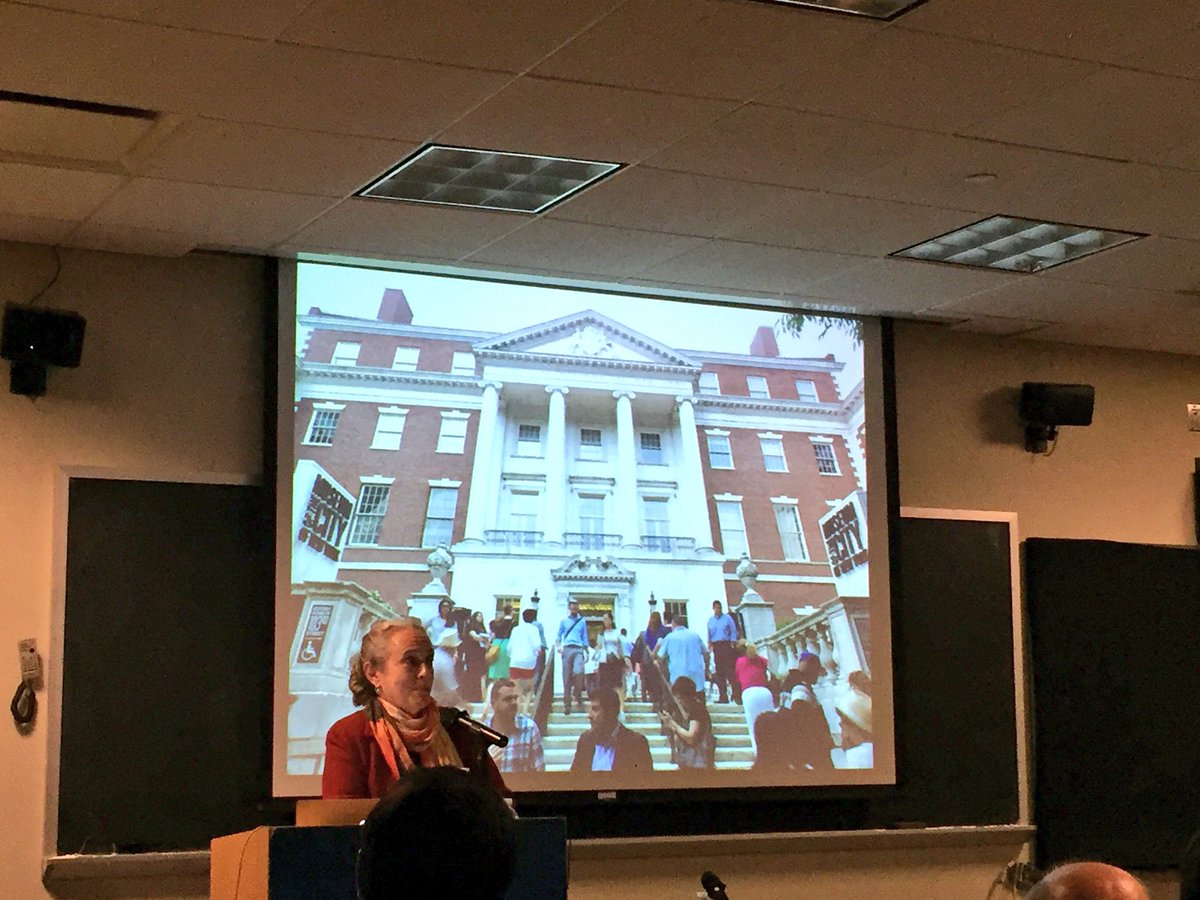 LaGuardiaWagner's tweet photo. Keynote speaker Sarah Henry, chief curator @MuseumofCityNY asks the big questions, "where does the power of public history lie?" (And notes how many of this conference's attendees have worked at the museum.) #PHC2017 https://t.co/Qgy2O6JgWb