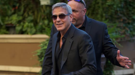 #GeorgeClooney to direct and star in catch-22 miniseries >>> ow.ly/qArW30gEDGu #etalk https://t.co/y7n2SWzSvG