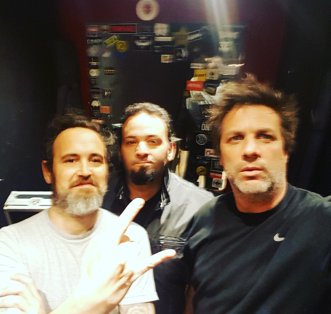 Ya estamos!! Hoy 20 hs. Junto a <a href="/bandadelamuerte/">Banda de la Muerte</a> <a href="/TheRoxyArg/">The Roxy Arg.</a> <a href="/LaViolaBar1/">La Viola Bar</a>