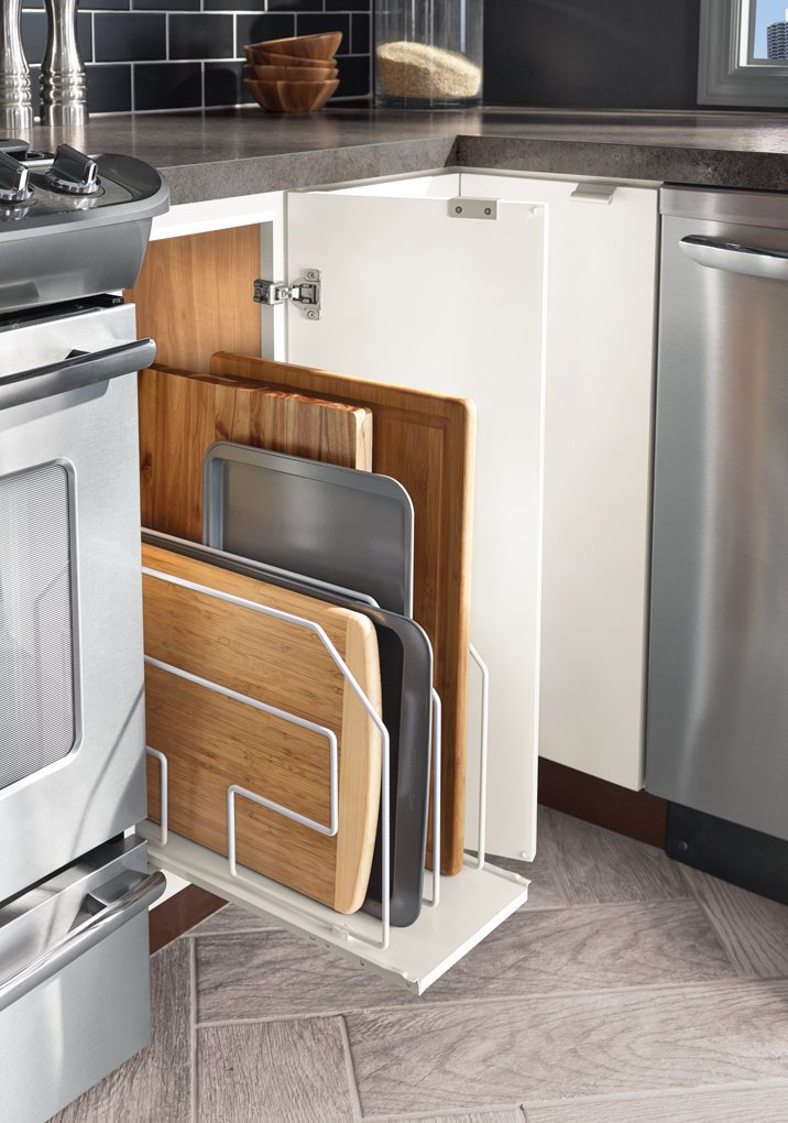 Our Wire Tray Divider Roll-out keep baking trays and cutting boards organized and within easy reach.