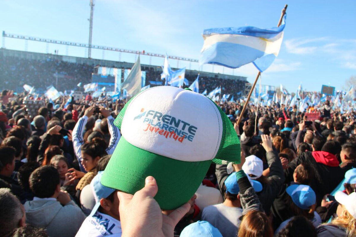 rochibelaus's tweet photo. Muy apropiadas las palabras de Jaureche para este día "El militante sólo existe como héroe colectivo; no puede expresarse como individuo sino dentro de la militancia" ¡Feliz día a todxs lxs compañerxs! https://t.co/D2cV0dQnlb