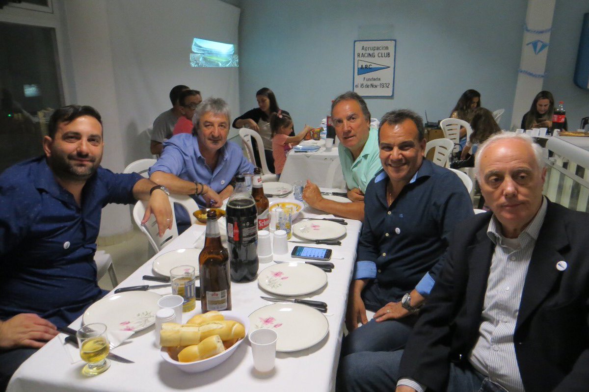 Agrup. Racing Club tweet media