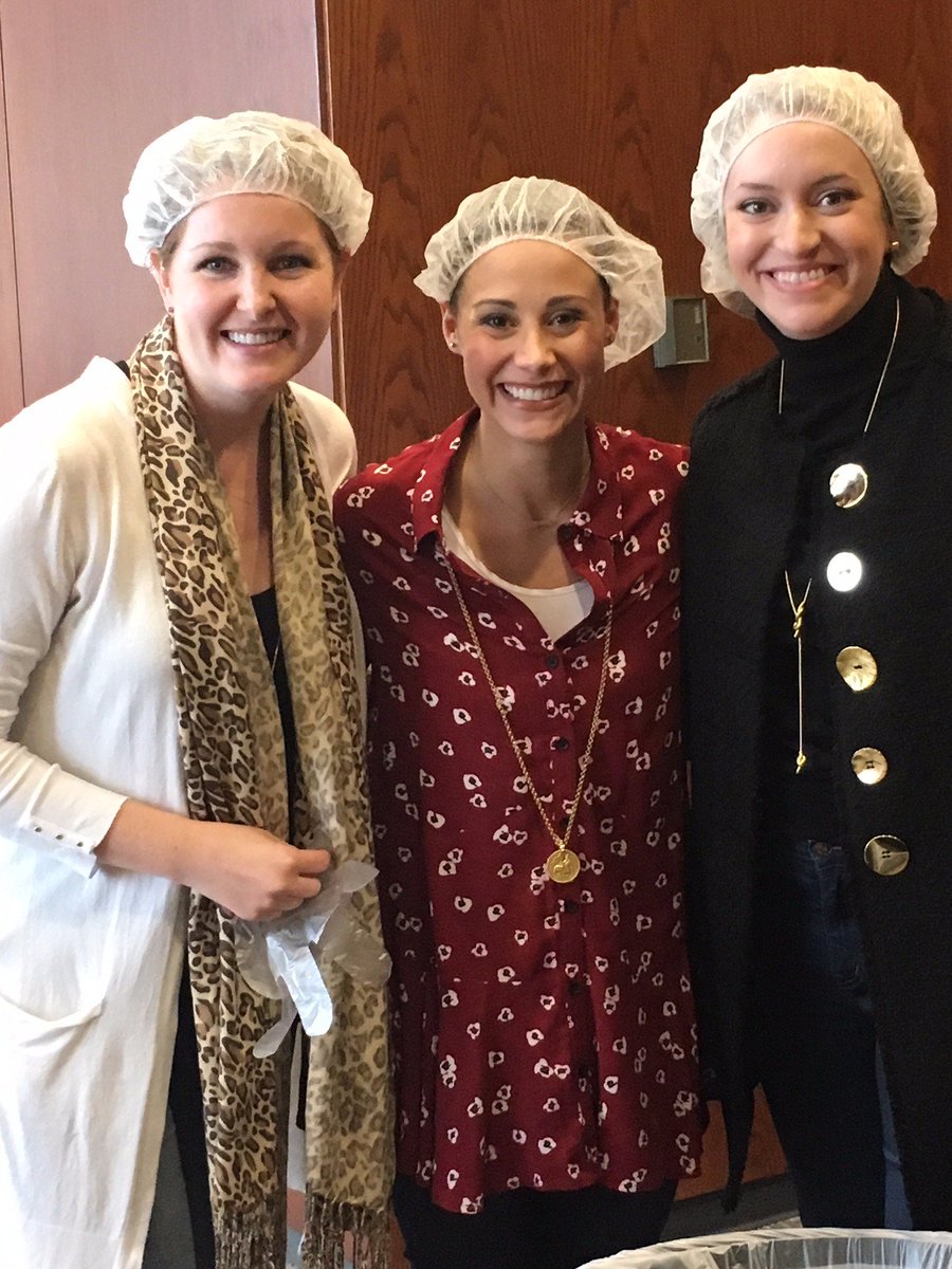 WLJEmployment's tweet photo. WLJ attorneys and staff celebrated Thanksgiving with a #FeedtheFunnel party - packing 10,000 meals for @ThePackShackNWA and our local food pantries! #BeNeighborly #PackShack https://t.co/vjCjlEZHAW