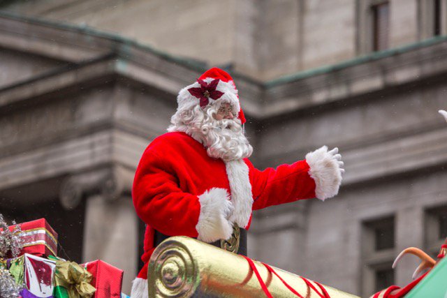 CanadianWaterKW's tweet photo. Have a great weekend everyone! Have fun if you're planning on attending one of the local Santa Claus parades! #KWAwesome #Kitchener #Waterloo #Cambridge https://t.co/GruWMxyrCG