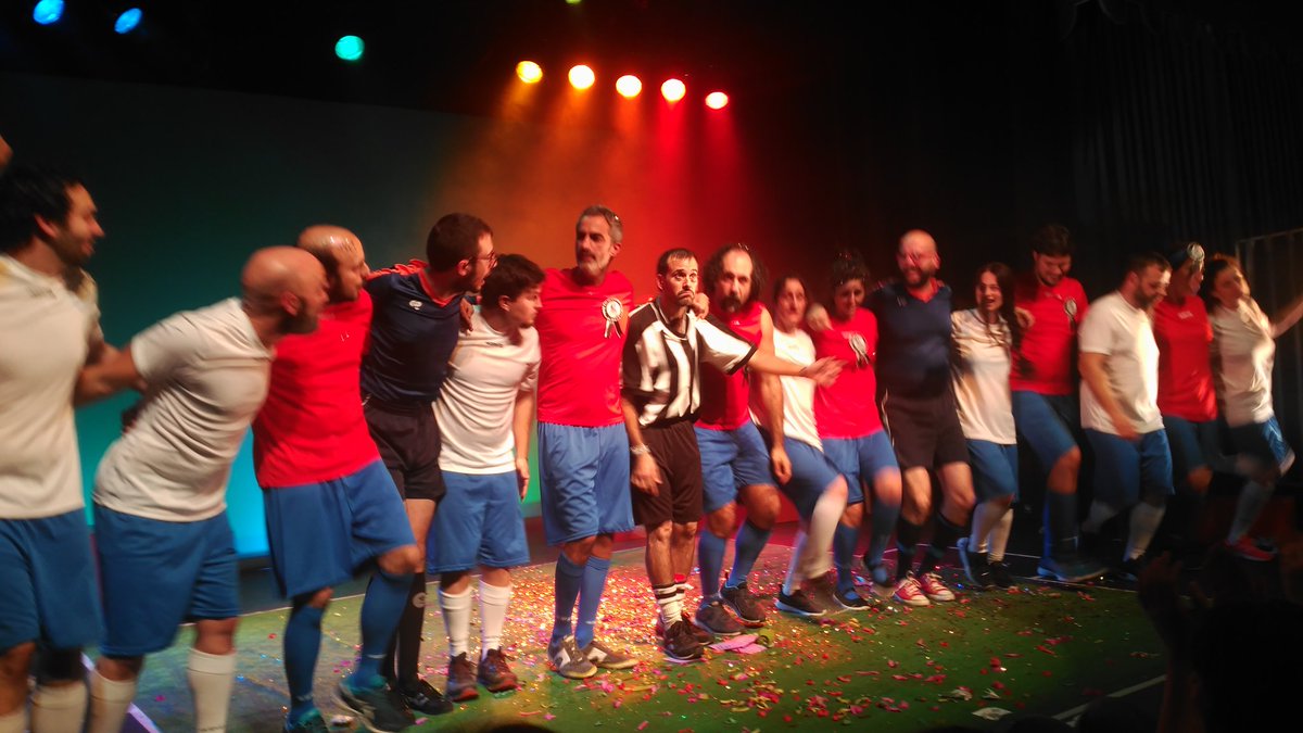 feryjzz_'s tweet photo. Grande el #MatchDeImpro en @ZgzImprovisa esta noche! #MuchaImpro #TodosVienen #impro #bravo https://t.co/r5sMN8aTeN