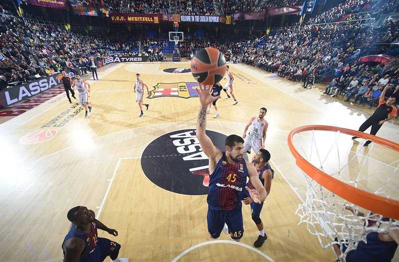 vintagefoot101's tweet photo. @FCBbasket @valenciabasket .@FCBbasket: 89 - @valenciabasket: 71 (Maç Sonucu / Turkish Airlines #EuroLeague) #GameON #FCBVBC
Pierre Oriola 14 / Tibor Pleiss 13 https://t.co/jwspoPxyKx