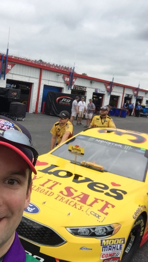 LoadedPD's tweet image. Hey @landoncassill. The @LovesTravelStop #ford is looking dirty. We can help you..... let us know @HomesteadMiami