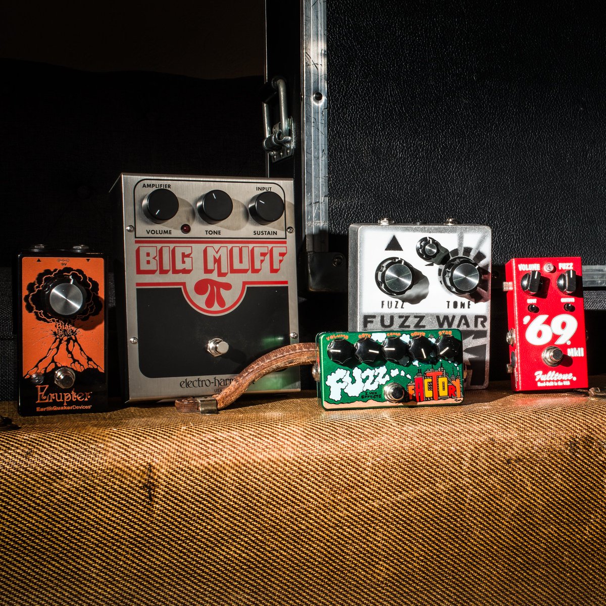 ChicagoMusicEx's tweet photo. FUZZ FREAKS RAISE YOUR HANDS ✋ Here's a few of our go-to's from @EarthQuakerDev , @EHX , @DeathbyAudio , #FulltoneEffects , and @zvex — what's YOUR favorite #Fuzz #pedal? Shop our selection today: https://t.co/P4gj2Zwj6F #gear #pedalboard #npd #guitar #effects #rigsofdad https://t.co/hCSDtLcalH