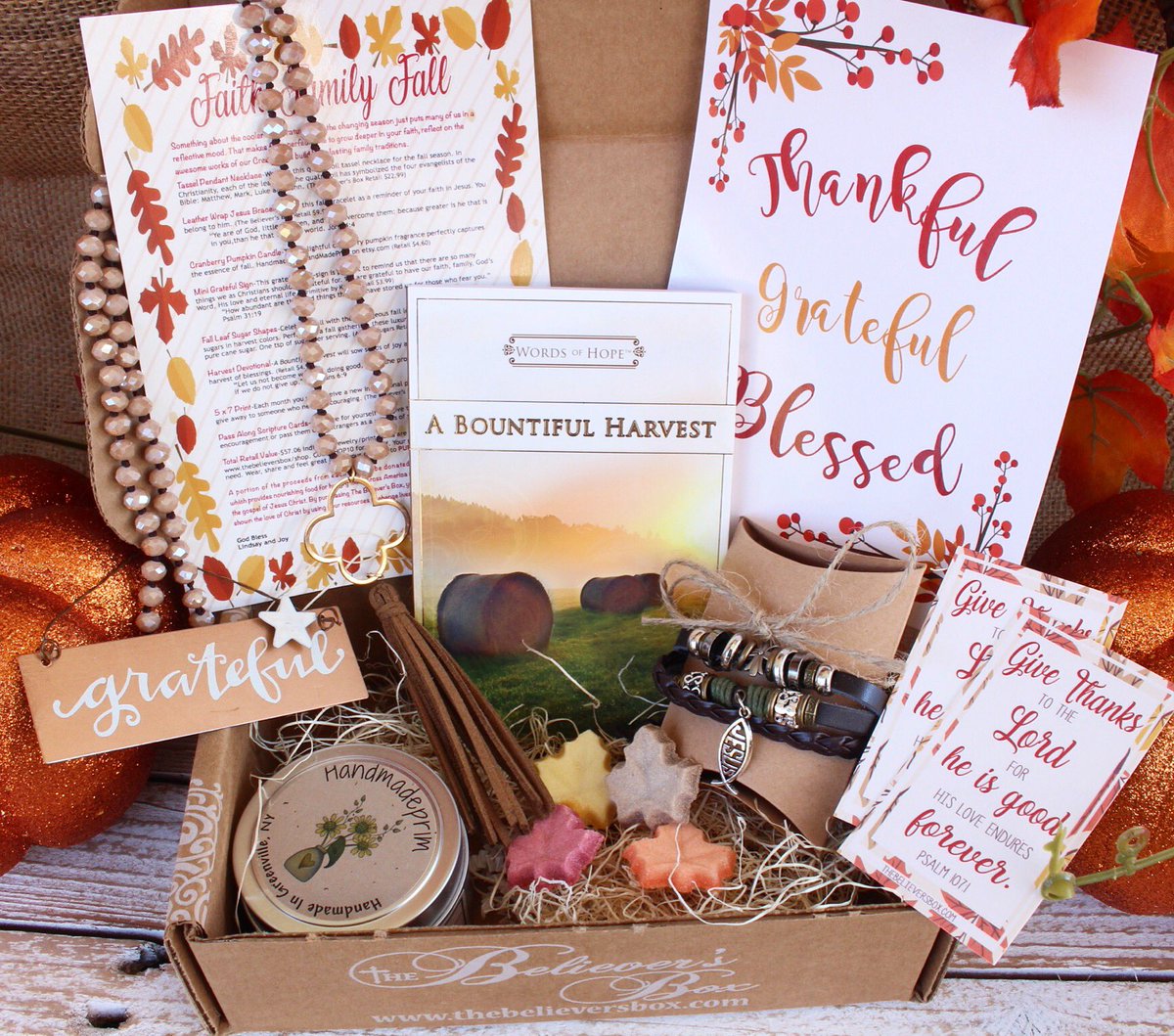 thebelieversbox's tweet photo. Faith Family Fall 🍁🍂 #thebelieversbox https://t.co/FZyCuG75do