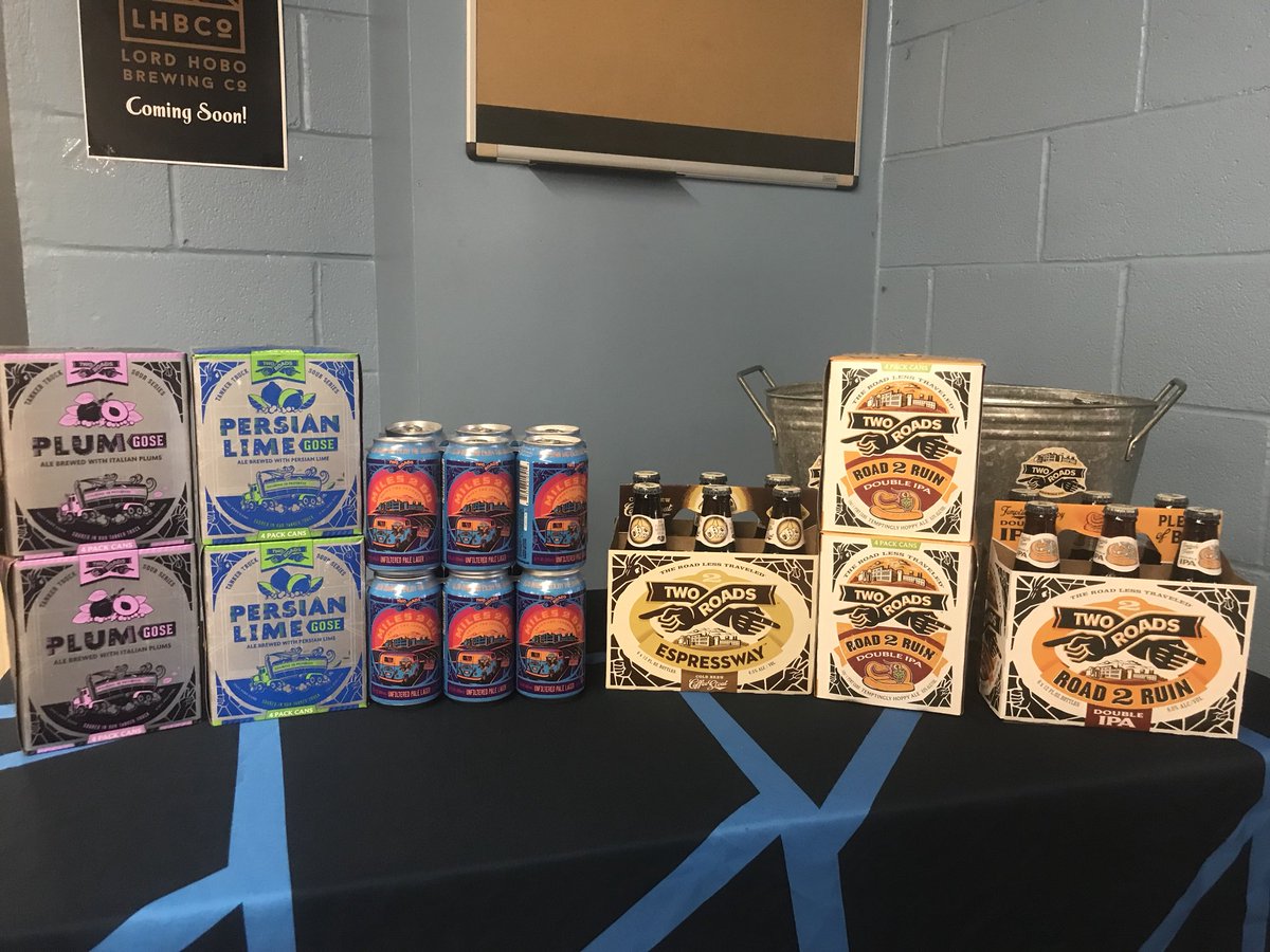 2roadschris's tweet photo. Here At Tanzcos Bethlehem! Sampling our @2RoadsBrewing Line Up! Come Down and try some Brews to kickoff the weekend! https://t.co/YNZ6fQJNAi