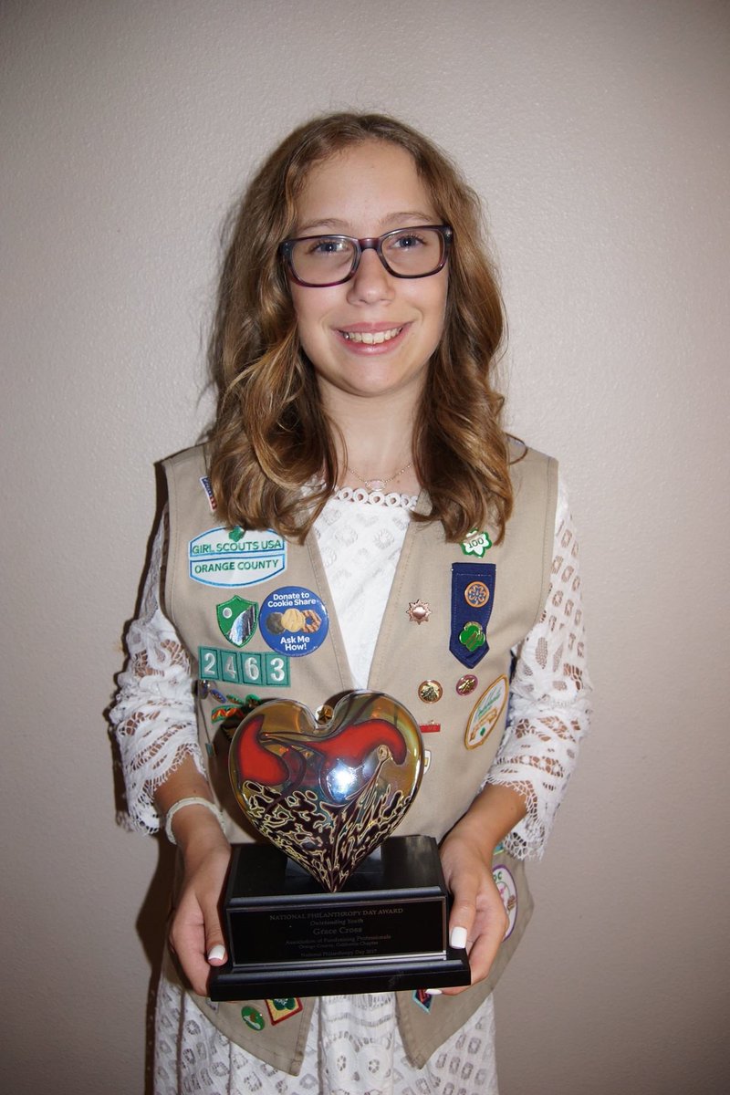 marine_view's tweet photo. Congratulations to our Marine View celebrity, Grace Cross, recognized with the Outstanding Youth award at the National Philanthropy Day Luncheon at the Grove in Anaheim. Great job Amazing Grace! https://t.co/sfQvDucToD
