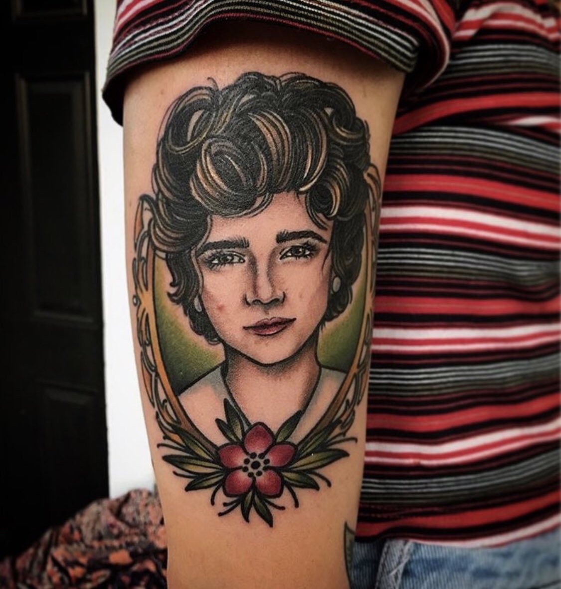 KustomHustle's tweet photo. #AshCox #traditionalportrait #portraittattoo #flower #ornateframe #kht #tattoosavannah #dosavannah #savannah #georgia #tattoo https://t.co/oBsAygNXfo