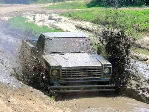 fyvie2's tweet photo. God willing, I'll never stop throwing mud.

#GotMud #MoundsORV @MuddyOffRoad https://t.co/xN7AOngSSx