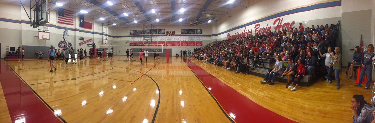 LisaLingren's tweet photo. Student Teacher VB sends us into the TGiving holiday! #lisdthrive #downingms https://t.co/c5wA8Vp7f2