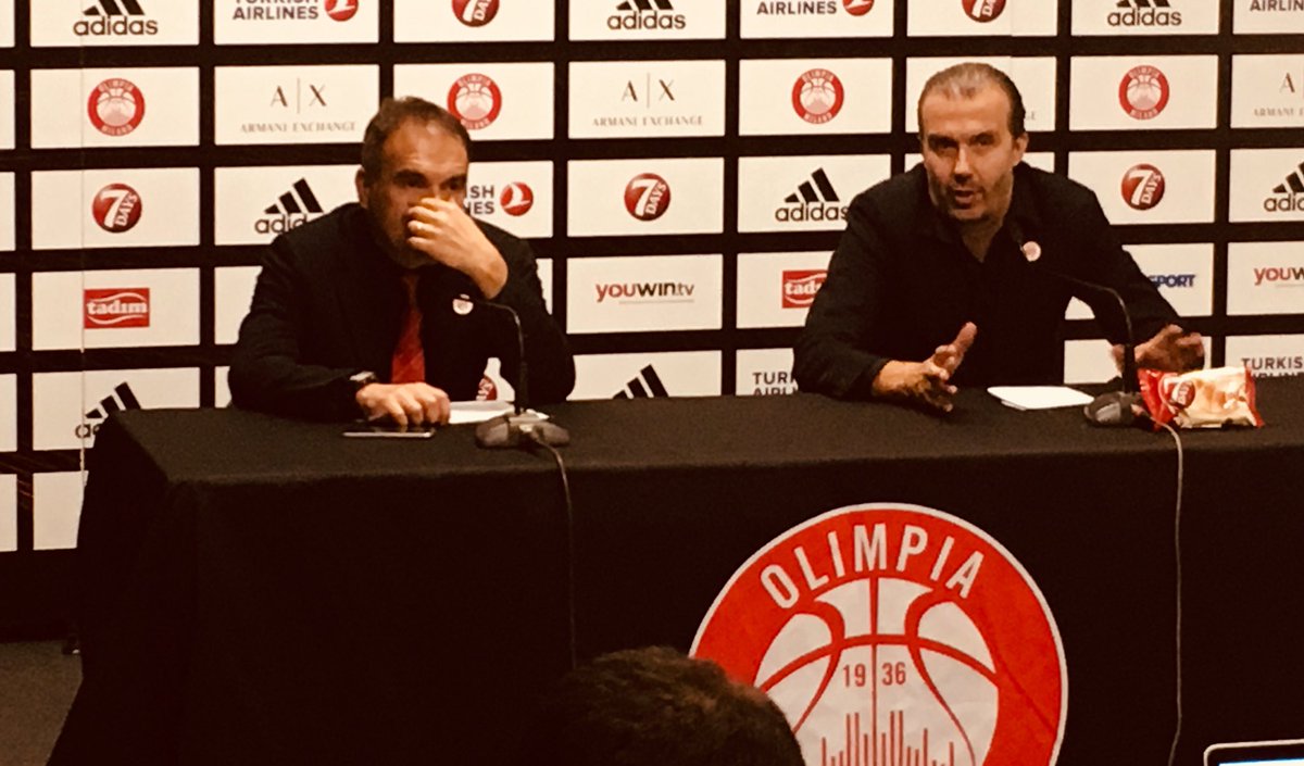 d_fantini's tweet photo. Pianigiani: “Mi aspettavo un Jerrells così? E certo!😅 L’ho allenato l’anno scorso, qualcosa abbiamo vinto, abbiamo fatto la miglior stagione di Gerusalemme... Il dubbio era il ritmo-gara, ma sta tenendo molto bene”.

#EurosportBASKET #AXMBRO https://t.co/g3pb73ln8u