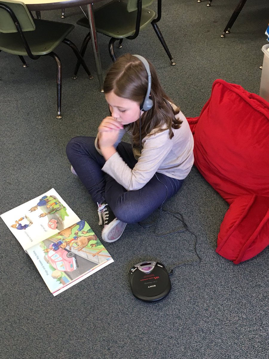 joforrest24's tweet photo. Thanks to @lizch02 and Mr. Oliveira for donating CD players! We loved listening to stories today!! 😊📚#180DaysOfKindness #welovebooks https://t.co/KJ9n79QY5l