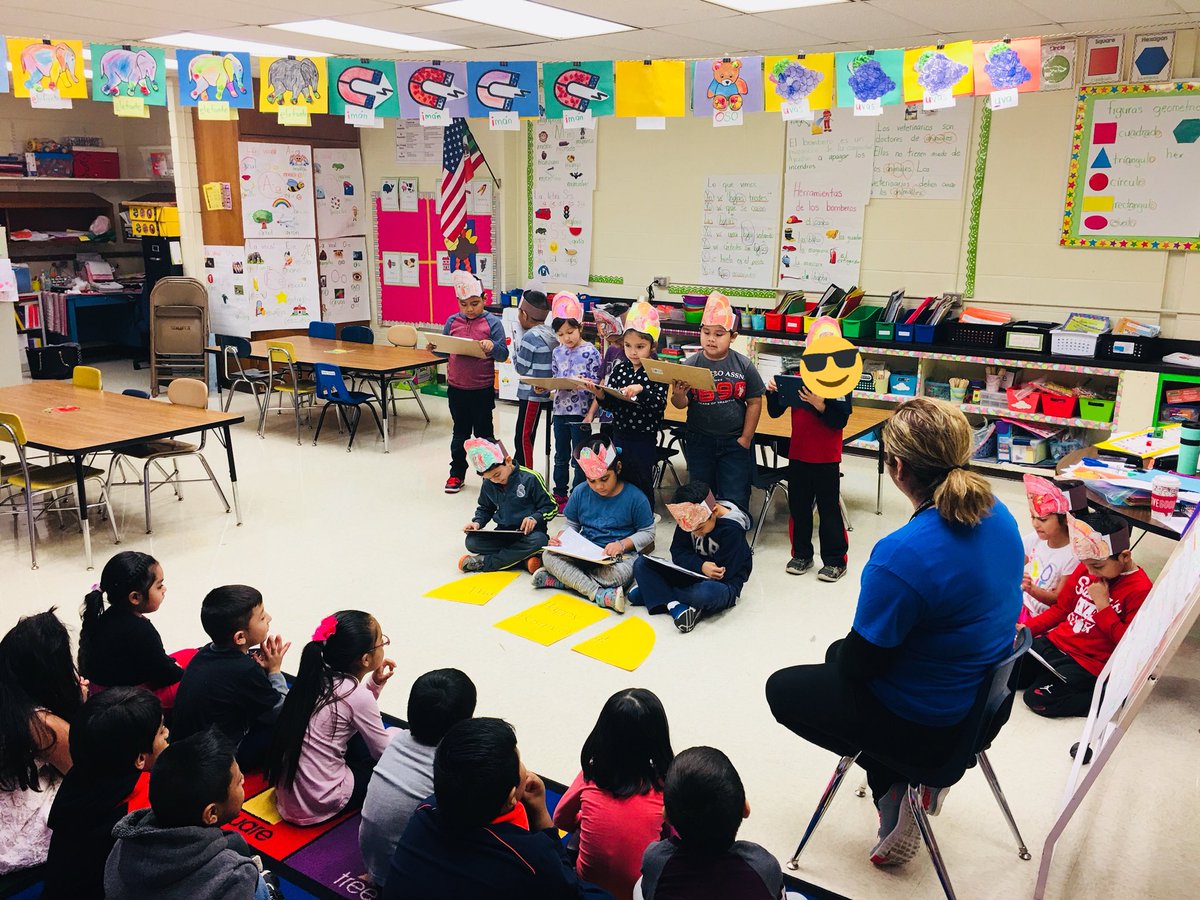 We had a very busy day today! We enjoyed our mystery reader and performed a Thanksgiving poem to our kindergarten friends. <a href="/D45North/">North School</a>