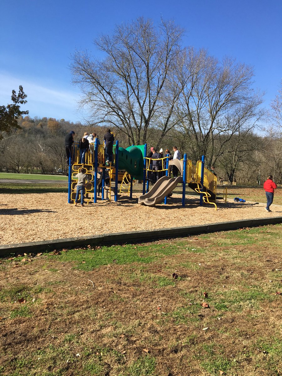 travismmarcum's tweet photo. Great day exploring local history at Fort Boonesborough with my @EKUModel 8th graders. #history #SupportStateParks #Kentucky #EKU #ModelLab https://t.co/FjT0mSO9Pf