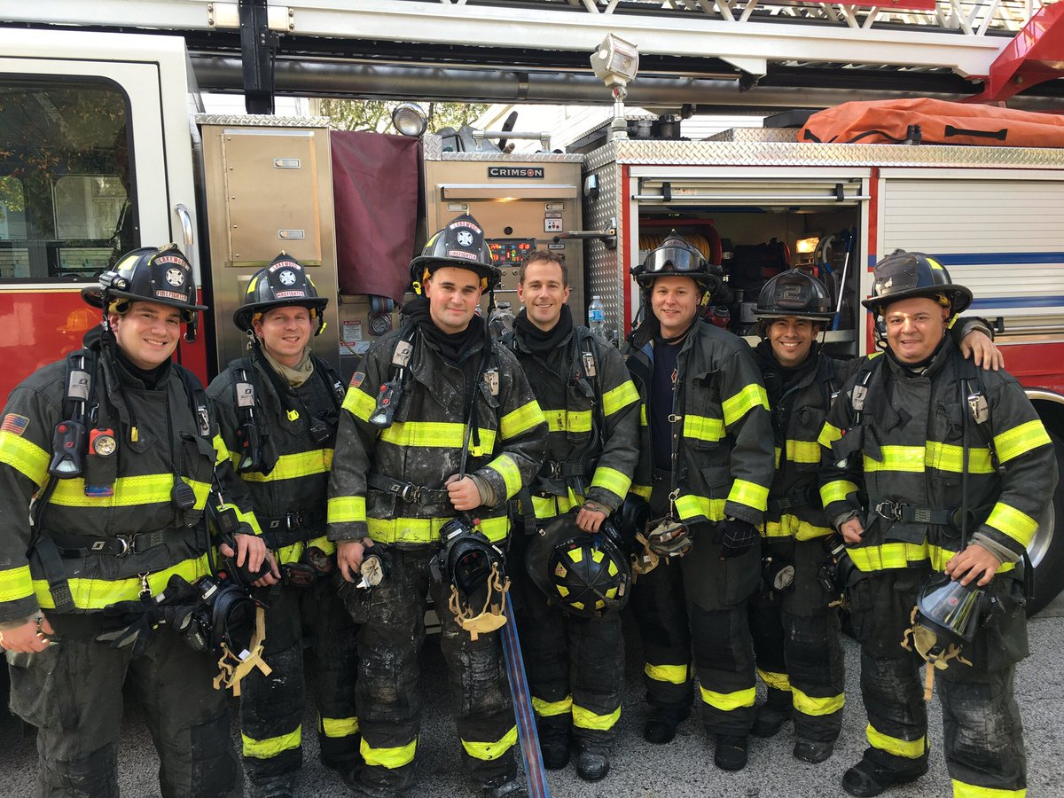 Structure fire this afternoon on Mars Ave. Truck 1 and Engine 2 rescued one person that was trapped. Fire contained to the kitchen. 🚒💪🏽