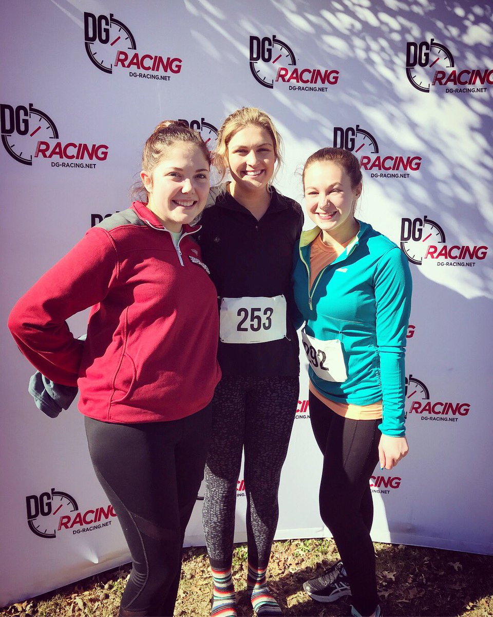 I AM A FINISHER👏🏻🏃🏻‍♀️ Today I completed 13.1 miles/ a Half Marathon! My official time was 2:40:13. I am thanking God for a fun time and for helping me to get through it. #AdventuresatHC