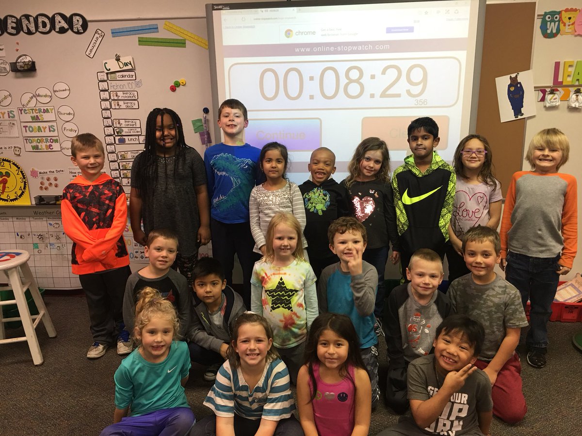 MrsRamirez3's tweet photo. Our first #escapechallenge was a success! Went only 8 min past our 1 hr goal and only needed a couple hints 😉 #teamwork #learningisfun #math #readyforthenextone https://t.co/UxgeCyskMC