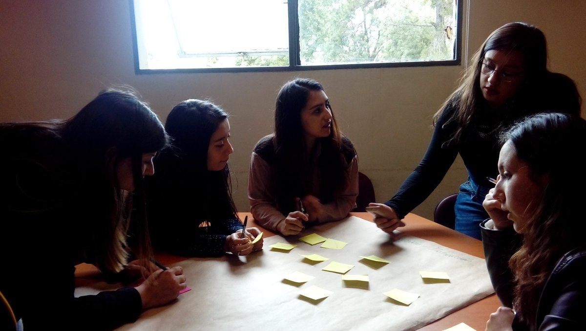 Martha_UBB's tweet photo. Otra jornada del Taller Formación de Tutores #UBB #Chillán Con todo el poder de la fuerza se preparan nuestros Padawan @YoSoyUBB @ricardosaa15 @cami__villa https://t.co/02FVn9JOVk