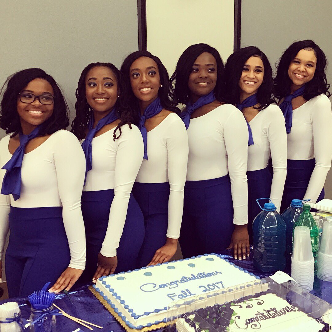 GimmieYoFood's tweet image. Back and FINER 💙🕊 #FA17 #WildestDreamz #ZetaOmicron #ZOMADE