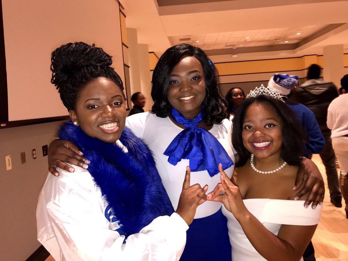 GimmieYoFood's tweet image. Back and FINER 💙🕊 #FA17 #WildestDreamz #ZetaOmicron #ZOMADE