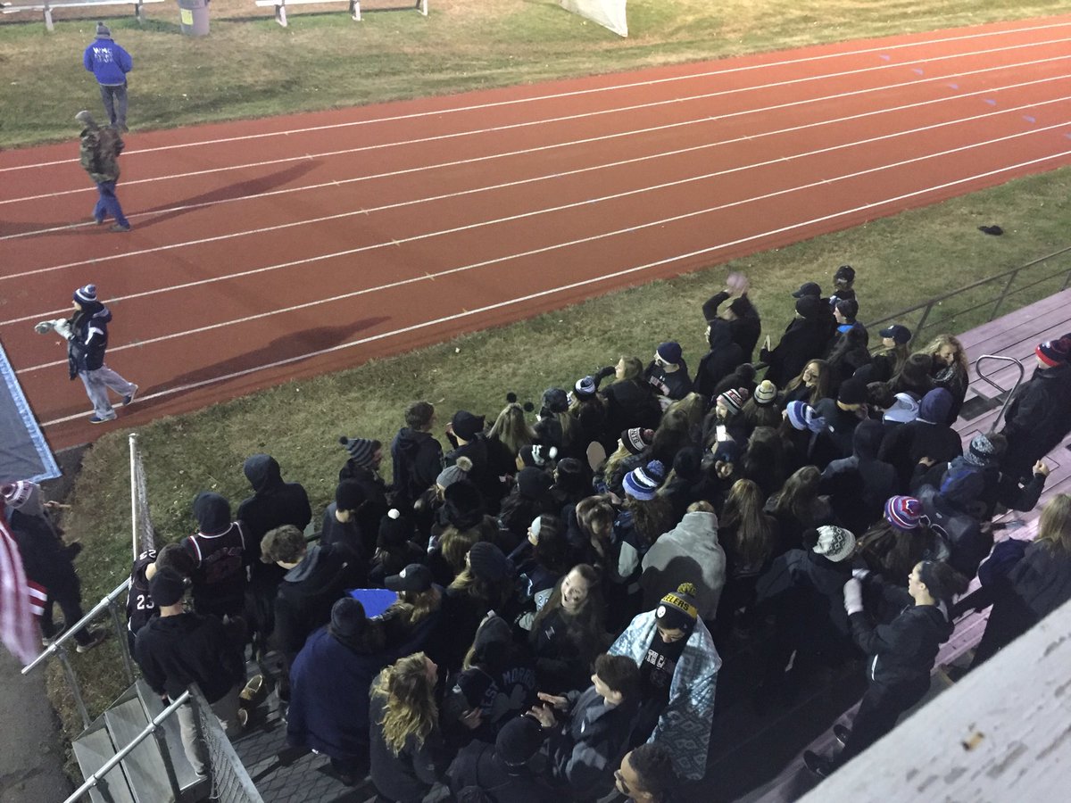 AmitBatraHS's tweet photo. Pack faithful making their way in. #NJFootball @WMCthemes https://t.co/8lxHMaDD0h