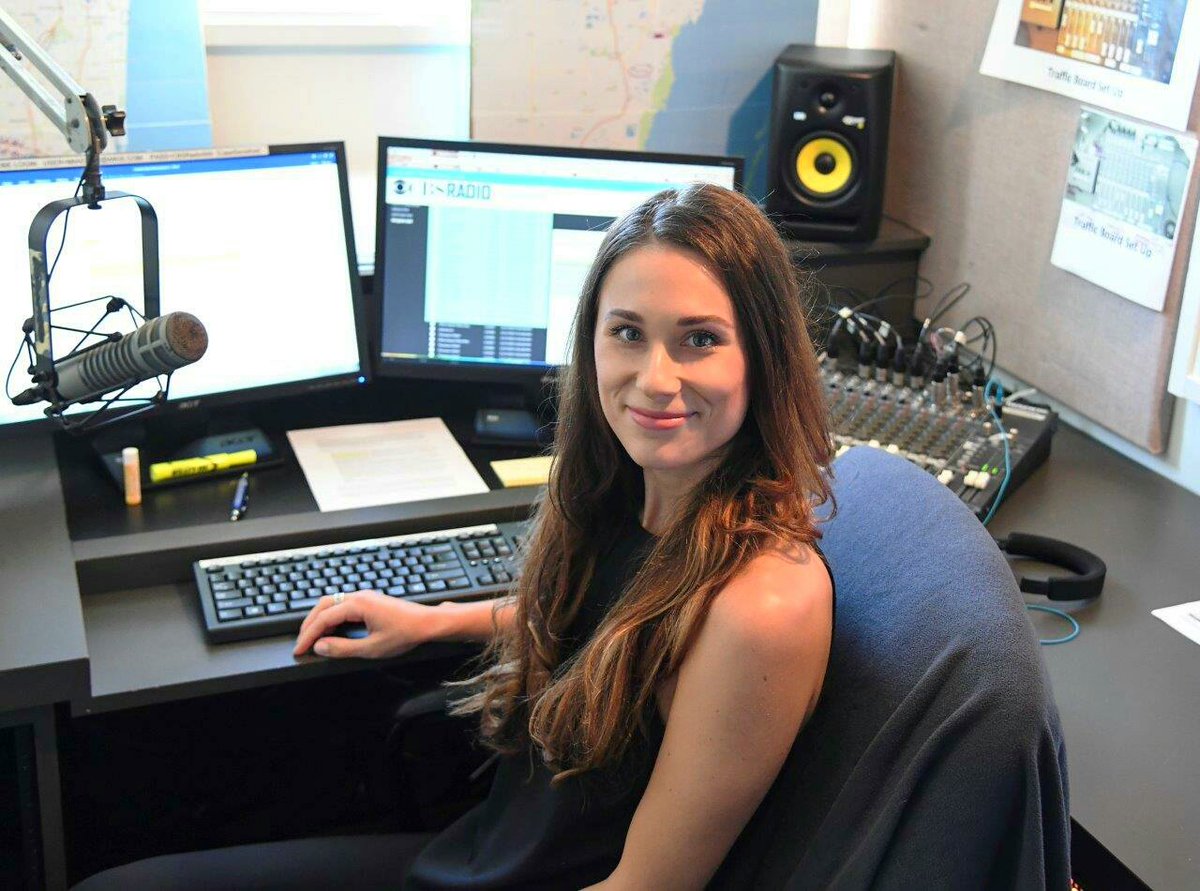 ameliaonair's tweet photo. First day after the CBS and Entercom merger. #mylittlestudio #friyay #Entercom https://t.co/H5rT6moN3k