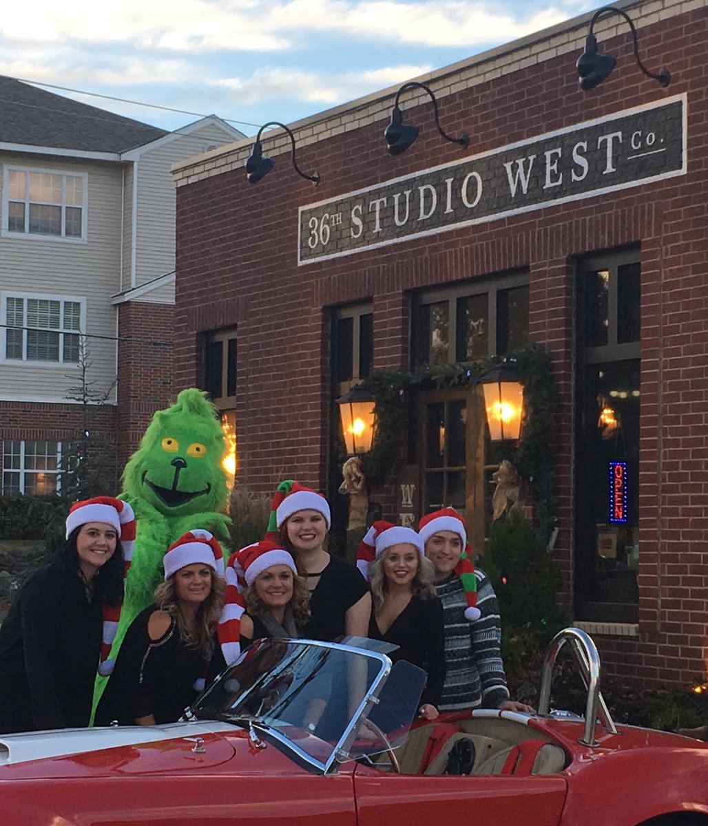 BethanyStage's tweet photo. 36th Studio West Salon Till 8pm!! https://t.co/eGg6OrHn5v