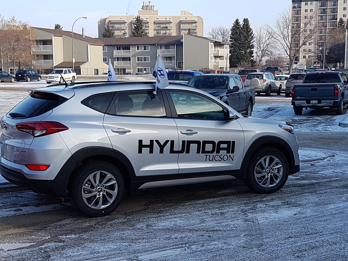 LethHyundai's tweet photo. @UofLPronghorns #yql #hockey Good Luck this weekend. https://t.co/O163ZSUZSO