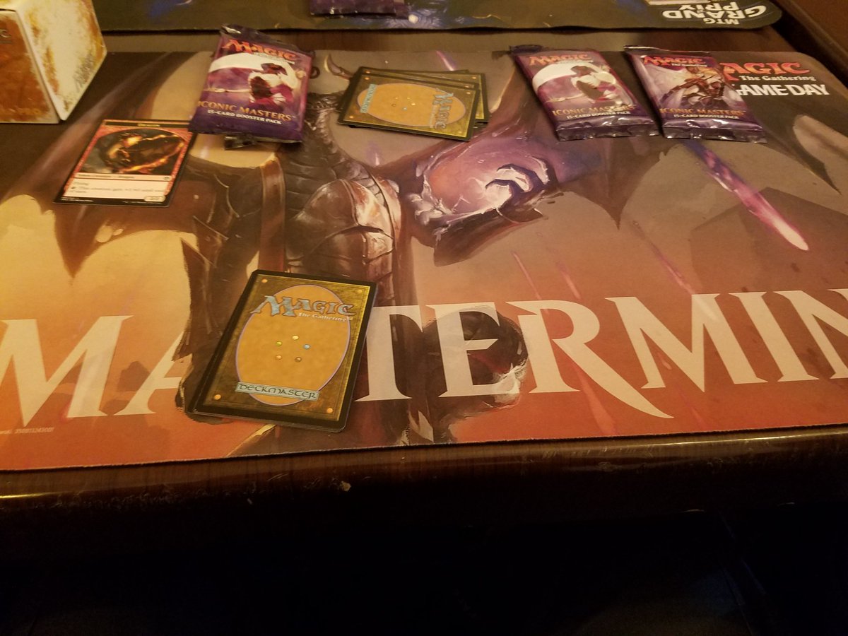 megachiguire's tweet photo. It's that time #draft #mtg #magicthegatheing @aethergamecafe #MTGICM https://t.co/0nDLaLVihG