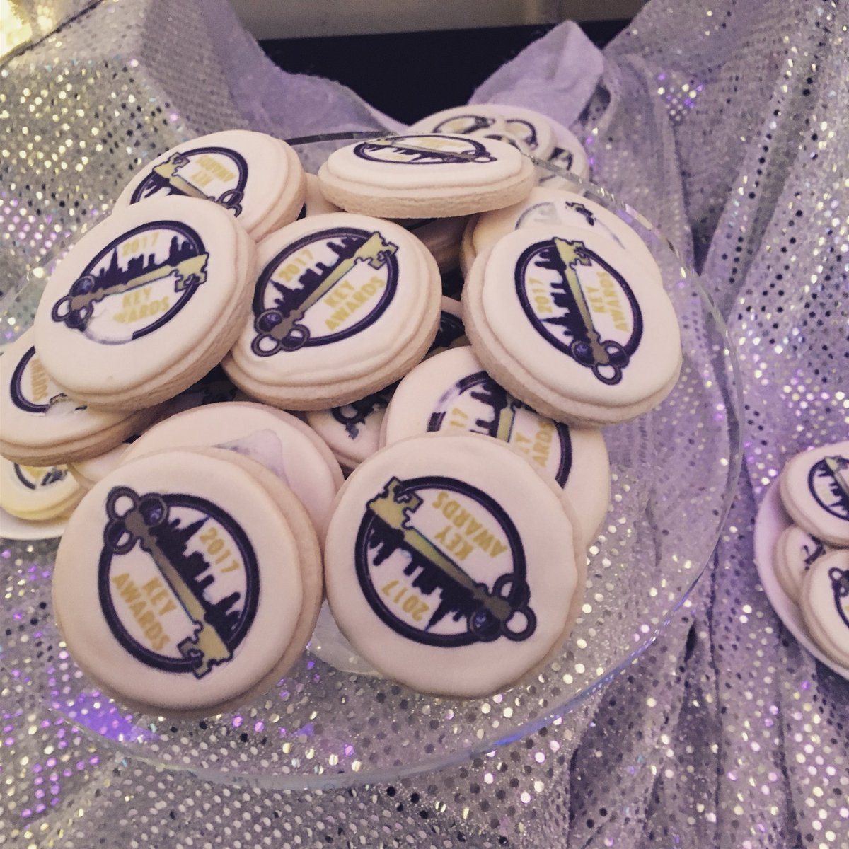ArchaicRx's tweet photo. #logocookies for @hbagc39 #keyawards with @Brandit360 https://t.co/Ep49xBl9Ej