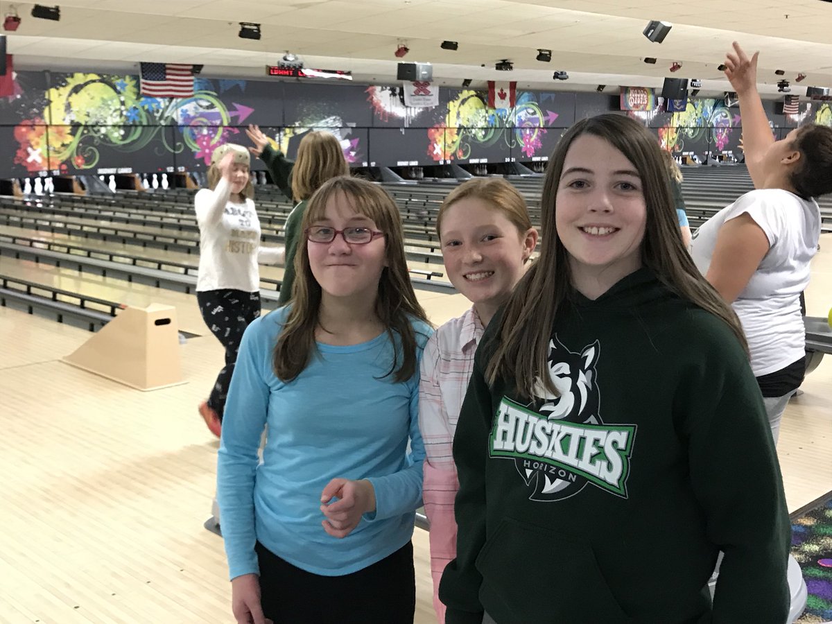 horizonbuddies's tweet photo. Horizon Buddy Club represents!!! #fridaynightwithfriends @HMS_huskies https://t.co/sdGx6mKswl
