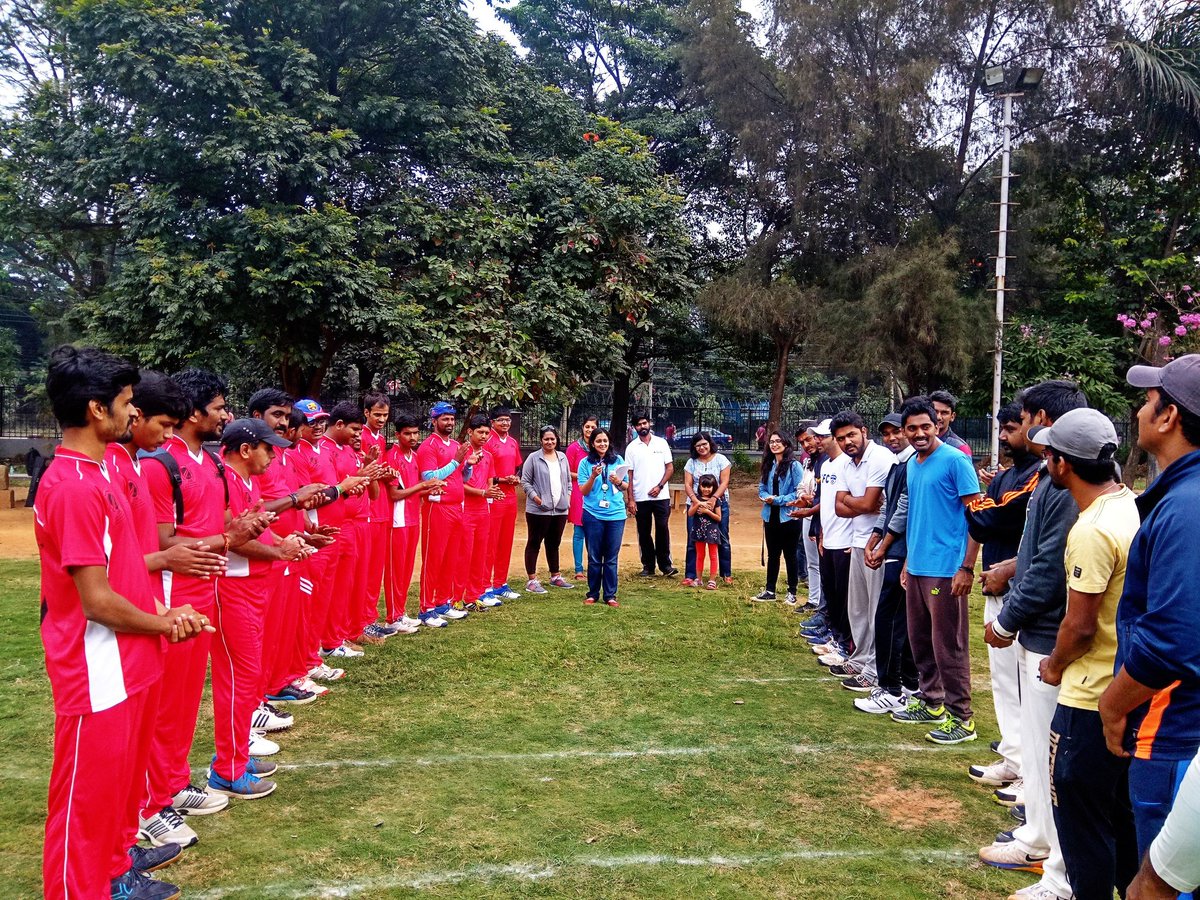 The team #SGGSC and guests going through a round of introduction #Cricket4blind #SGGSC #CSR #BecauseWeLoveCricket <a href="/Im_Dravid/">Rahul Dravid</a> <a href="/blind_cricket/">Cricket Association for the Blind in India (CABI)</a>