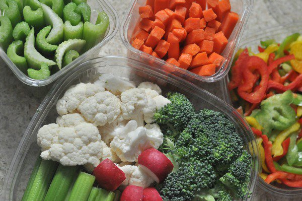 DiningwithAlice's tweet photo. Tips to Get Your Kids to Eat Healthy #Snacks with @RDWCrazyFresh ad https://t.co/lQCalARGVN #veggies https://t.co/7iWzQi7JN2