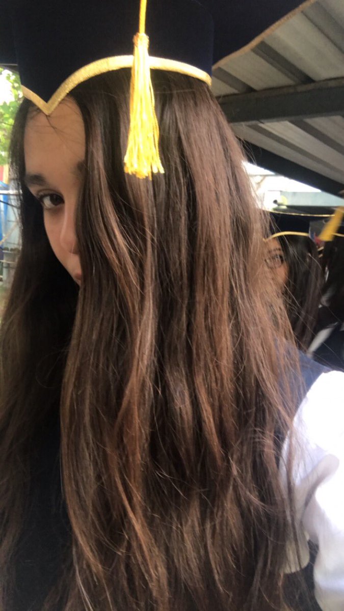 Vay_madrigal's tweet photo. #G2017 graduada al fin!💕 https://t.co/JpEcRO91UO