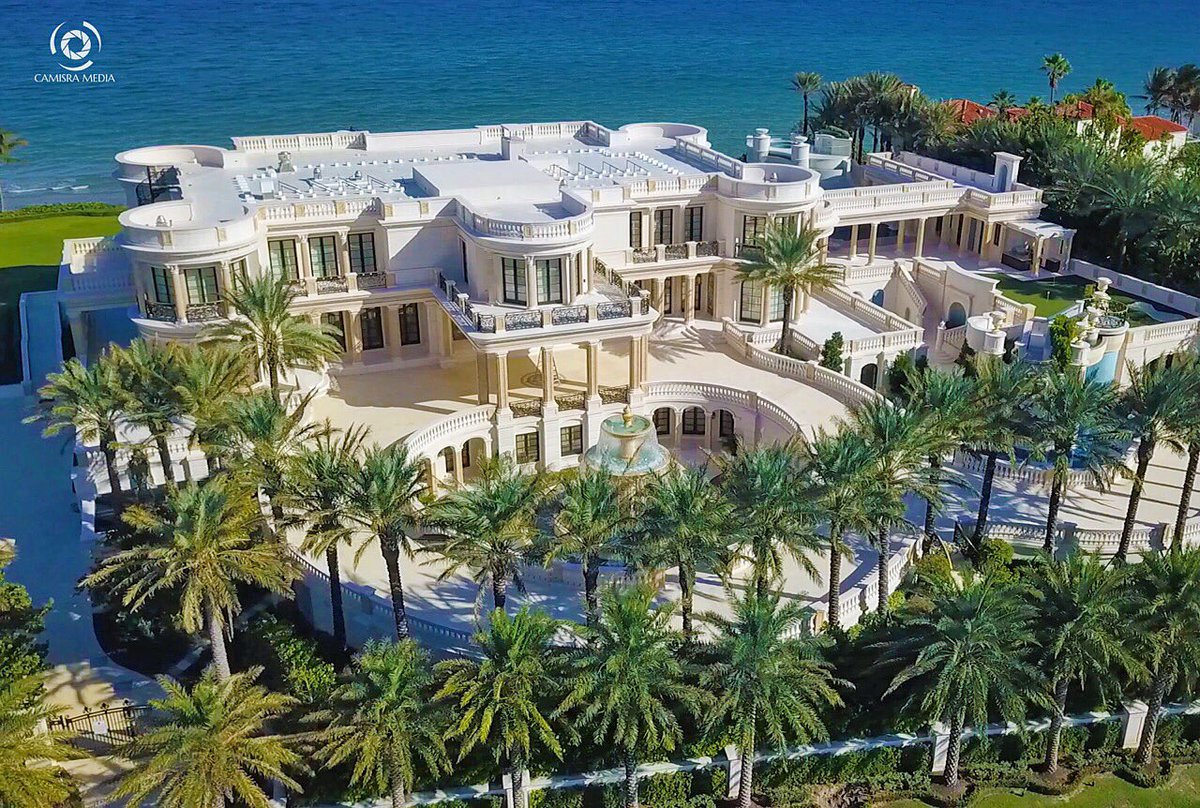 CamisraMedia's tweet photo. Aerial Real Estate Photography 🏡 - Tag a friend who wouldn’t mind living here 🔻 #CamisraMedia #Realtors #realtorslife #miamiphotographer #Photography #igersmiami #igers #realty #House #Property #Miami #ftlauderdale #travel #realestate #Southflorida #instagood #aerial #photos #$ https://t.co/5yh022ZRZF