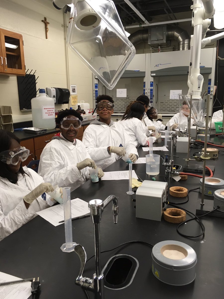 Learn21Tech's tweet photo. Thank you @duqedu for providing support to our Ss through use of your organic chem lab and other spaces/programming every week, all yr long! #stempgh #networkcampus #remakelearning https://t.co/5Ftn7HjlQA