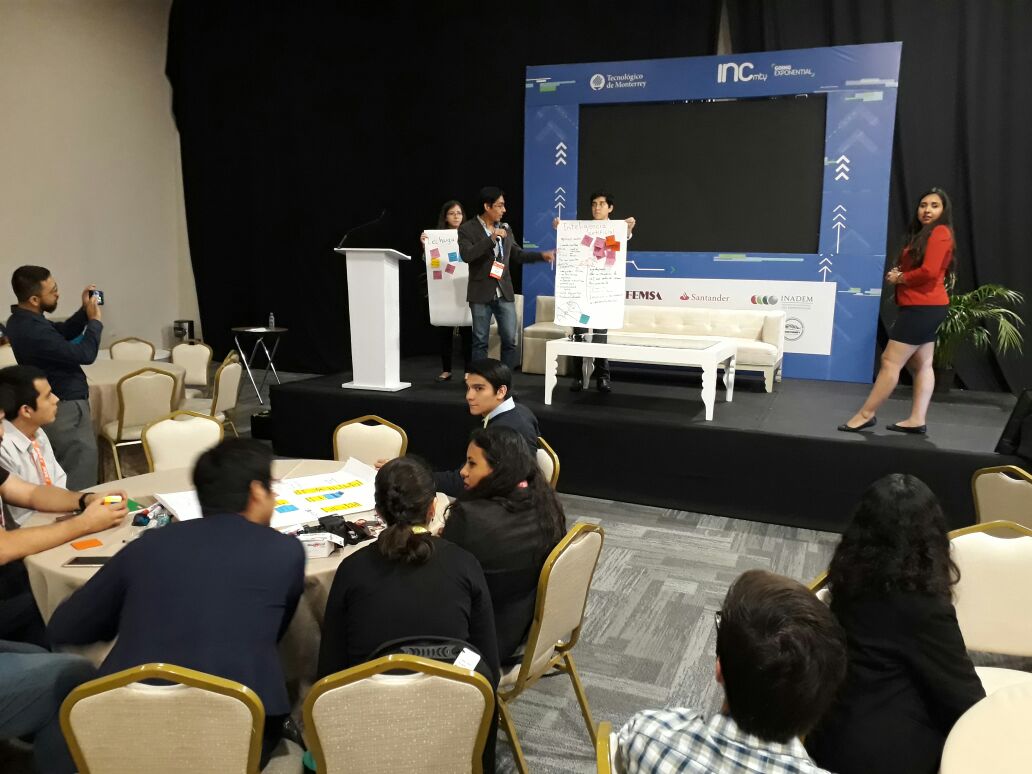 Meetroopers tweet media