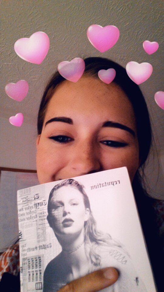 tswizzleiswife's tweet photo. I got this last week but I haven't posted any pics so HERE YA GO #reputation #imdead #itskiller https://t.co/lvuPfFOXN0