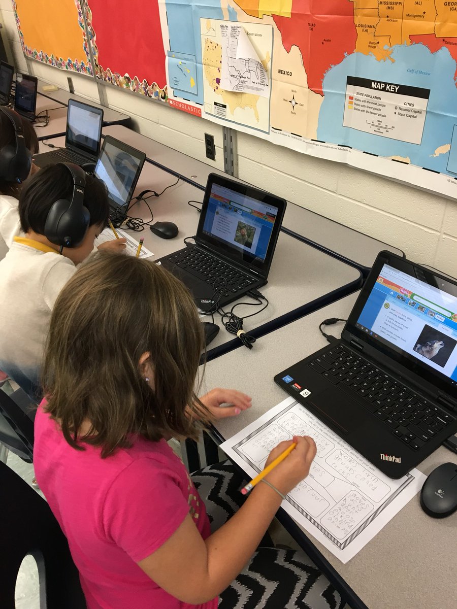 MrsCTechnology's tweet image. First grade animal research using PebbleGo database. #PebbleGo #firstgrade