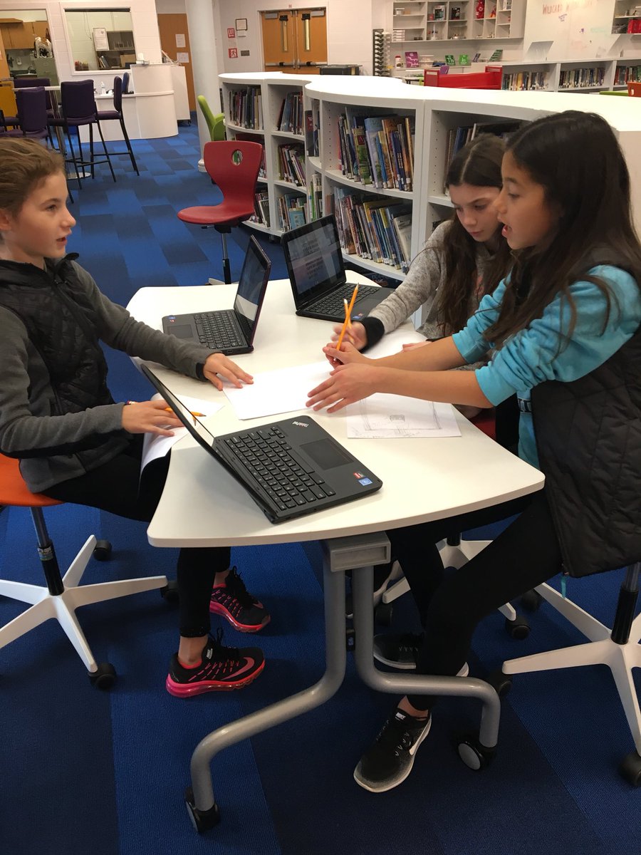 MrsCTechnology's tweet image. Fifth graders working on their designs for the Highline.