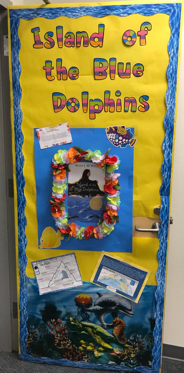 Celebrating “Read in Day” with door decorating! #cmsreads#CockrillMS#mckelar#cmsturns10