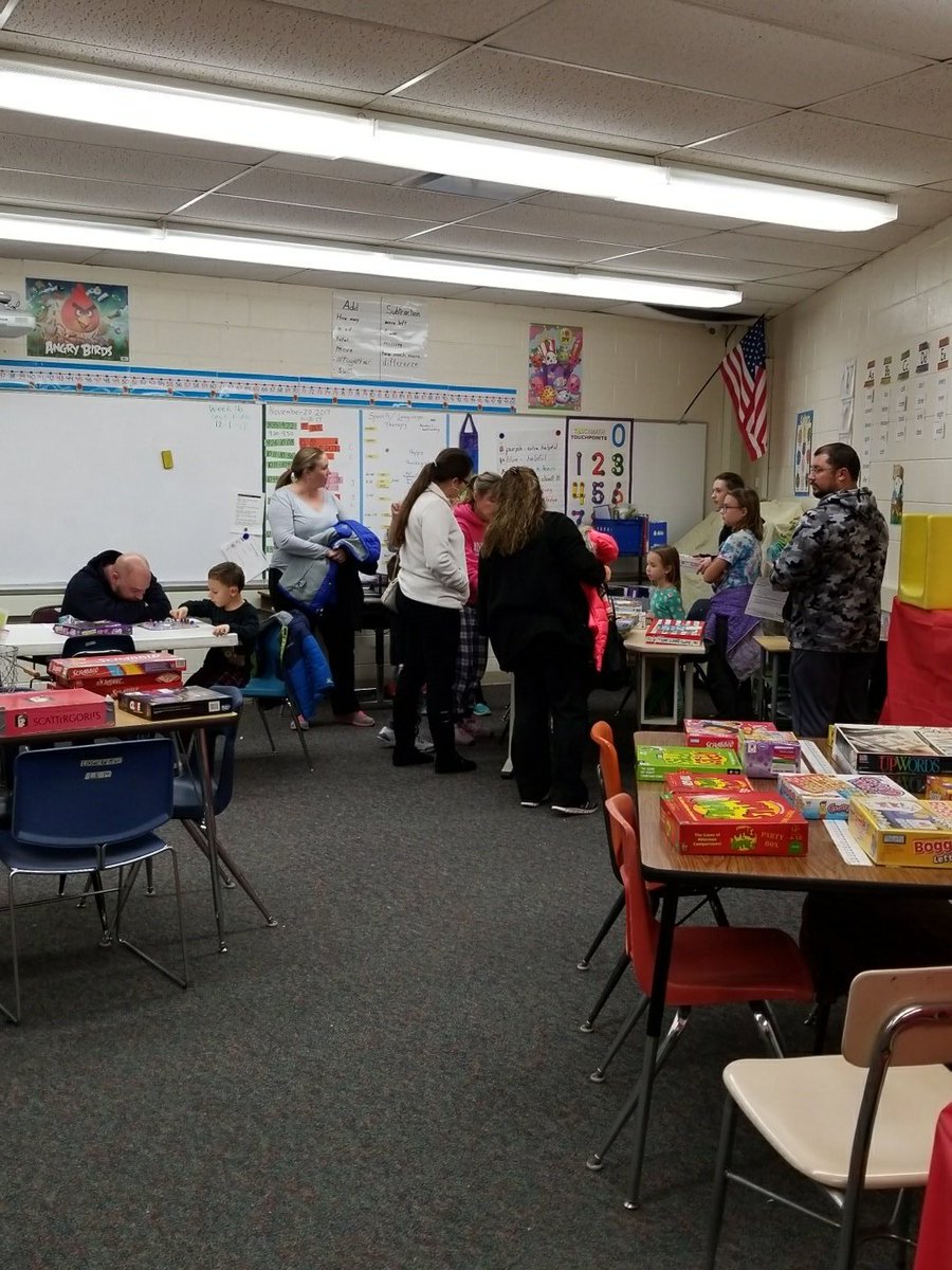 missjazowski's tweet photo. Come on out to Family Reading Night!  @Lockport91 https://t.co/BHPuDPu2ua