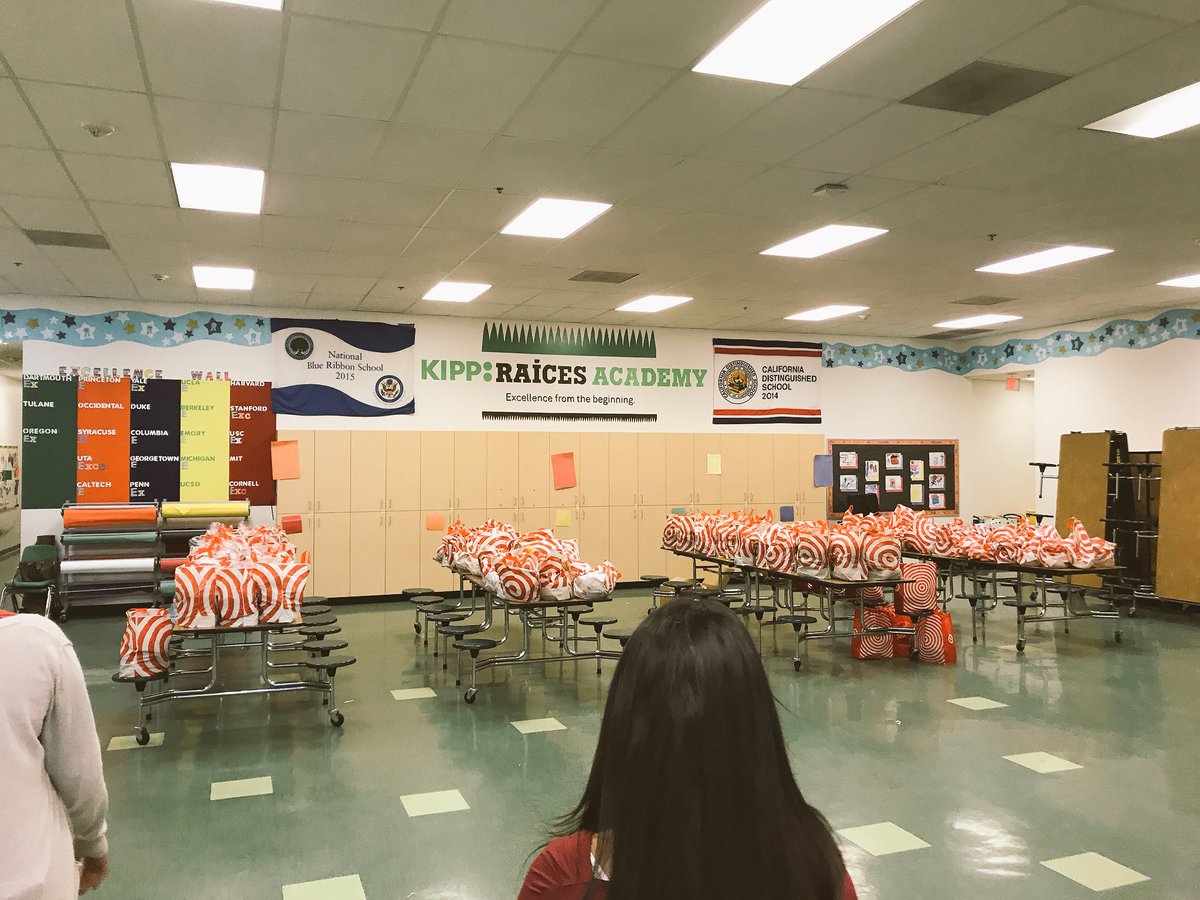 Fonz Canchola (@fonztgt) on Twitter photo Giving away 70 meals to 70 families today in #EastLA! #TargetThanksgiving #D263 #WorkSomewhereYou❤️ @jhowells81 <a href="/grassroots22/">Bill Lanza</a> <a href="/JOrtega0/">Jacqueline Moreno</a> <a href="/MrsJamieBlanco/">Jamie Blanco</a> Giving away 70 meals to 70 families today in #EastLA! #TargetThanksgiving #D263 #WorkSomewhereYou❤️ @jhowells81 <a href="/grassroots22/">Bill Lanza</a> <a href="/JOrtega0/">Jacqueline Moreno</a> <a href="/MrsJamieBlanco/">Jamie Blanco</a>