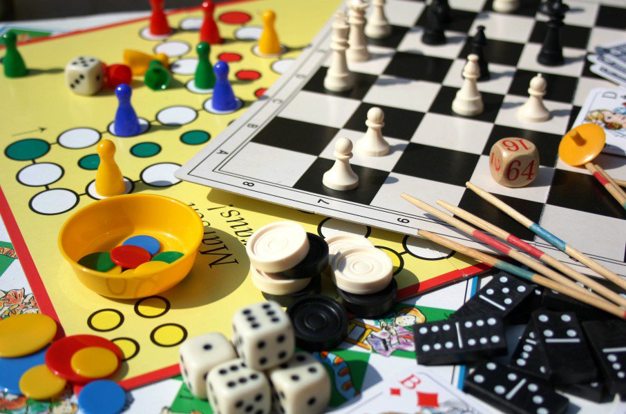 AdelaideLibrary's tweet photo. From 1pm - 3pm today there's nothing but Board Games so get amongst it at our monthly #BoardGameBash at #CityLibrary! New games + old faves! #thatshowweroll https://t.co/AVPsixcFEV